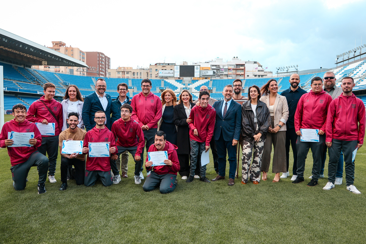 Deporte e inclusión laboral se unen: Inserta Empleo y Fundación CD Tenerife cierran EntrenaTalento