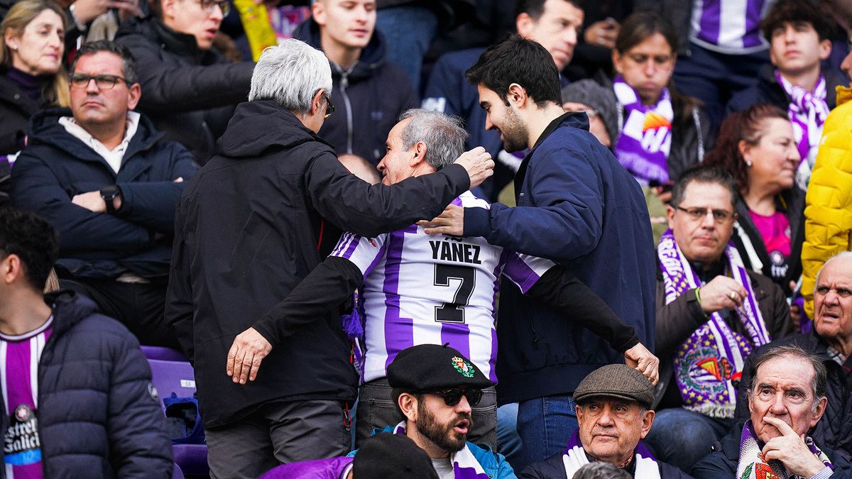 A la venta las entradas para el duelo ante el Sevilla FC | Real ...