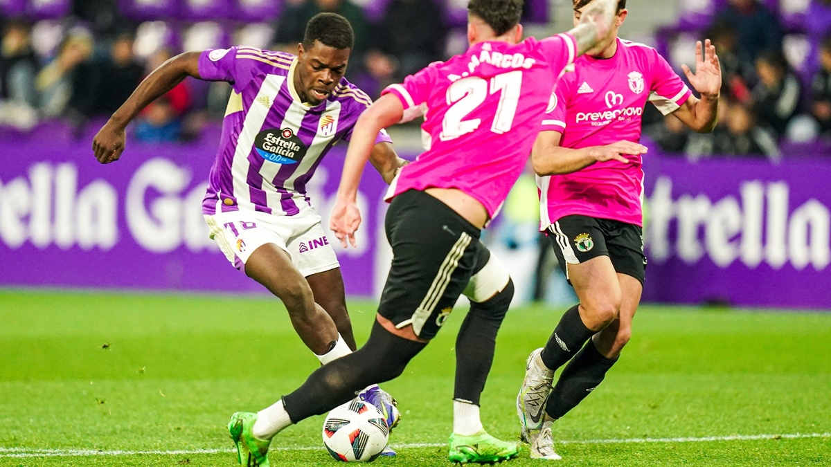 Alegrías ante el Burgos CF Promesas | Real Valladolid CF | Web Oficial