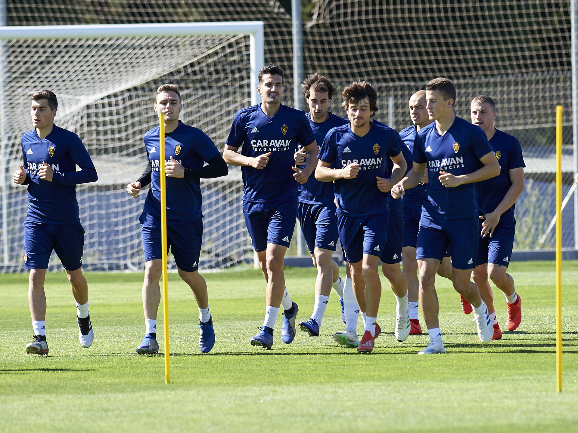 El Real Zaragoza completa un nuevo entrenamiento en la Ciudad Deportiva ...