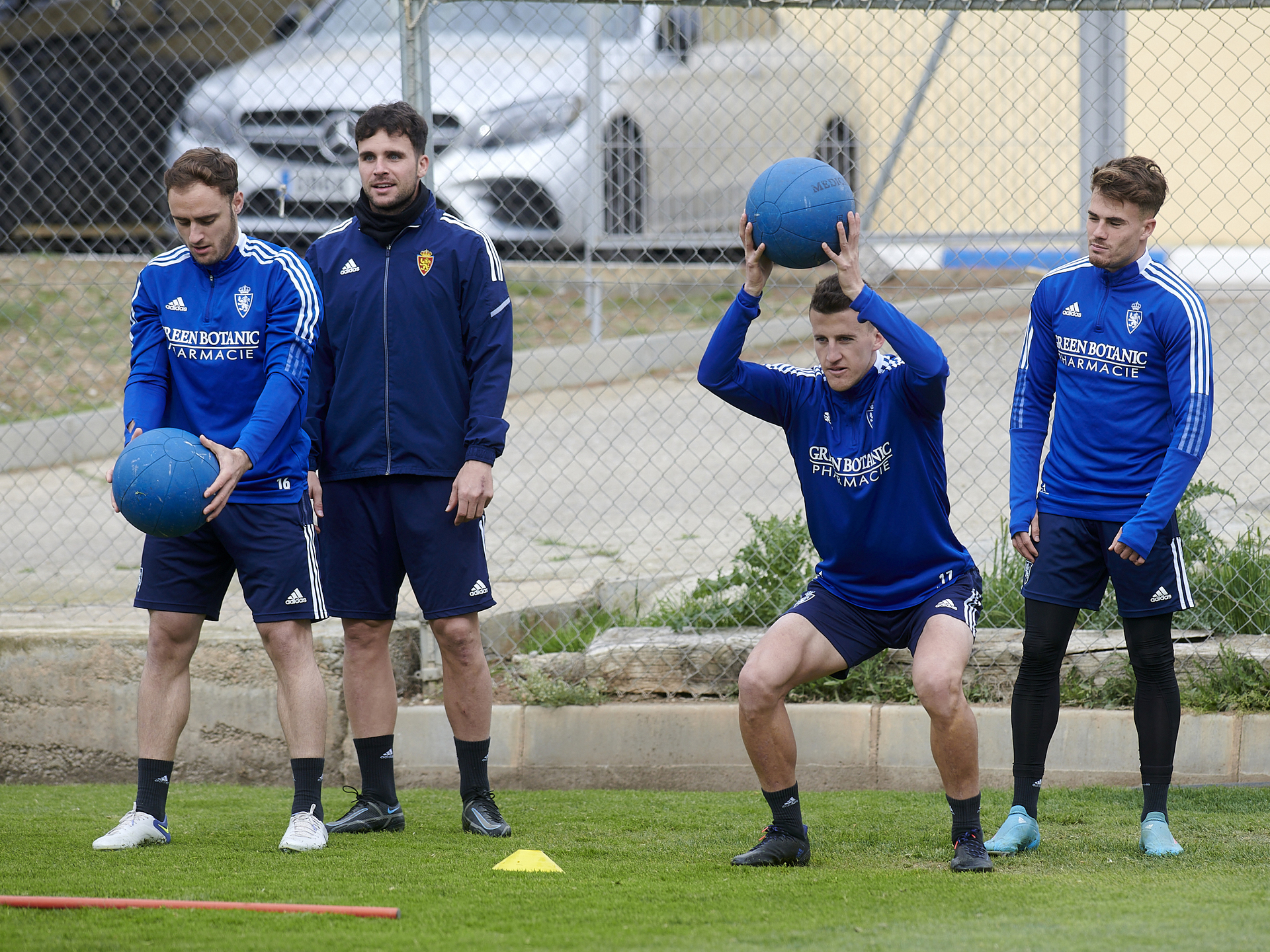 Vuelta al trabajo, el lunes en la Ciudad Deportiva | Real Zaragoza ...