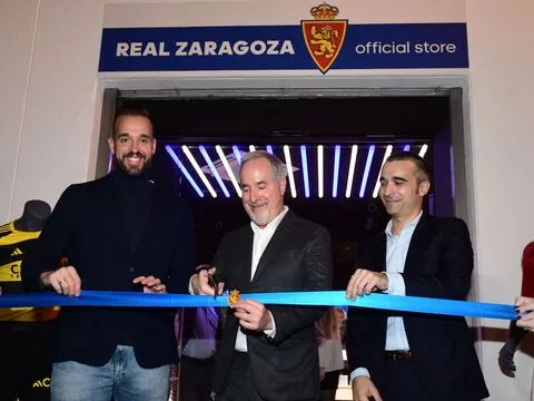 Nueva tienda oficial del Real Zaragoza - Enjoy Zaragoza