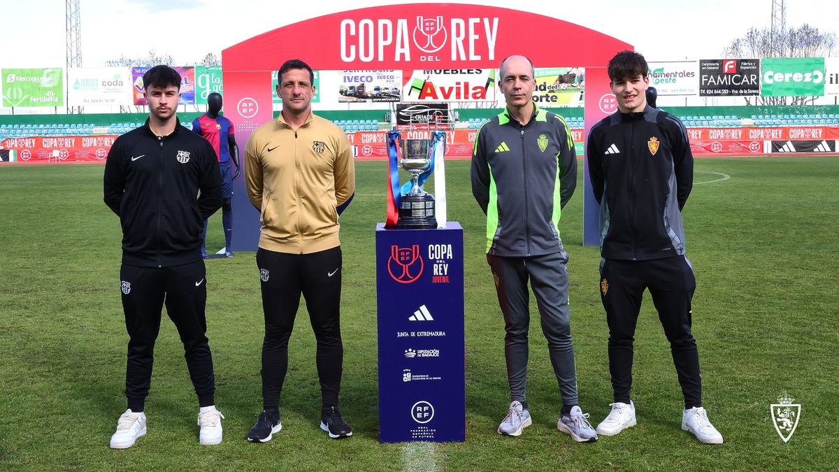 El FC Barcelona y Real Zaragoza, juntos en la previa del partido por la ...