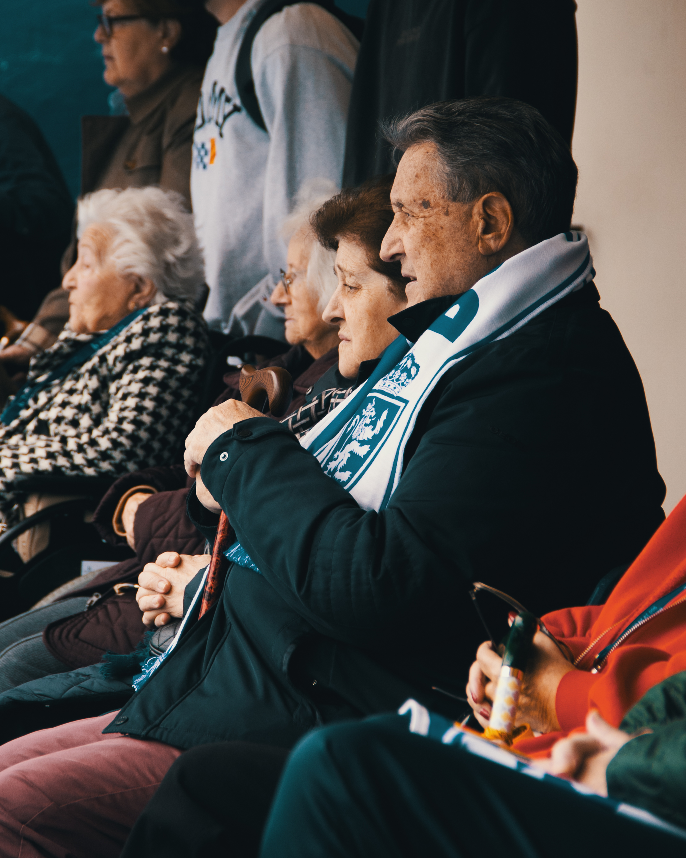 Los ancianos de la Residencia Ballesol han visitado La Romareda | Real  Zaragoza | Web Oficial